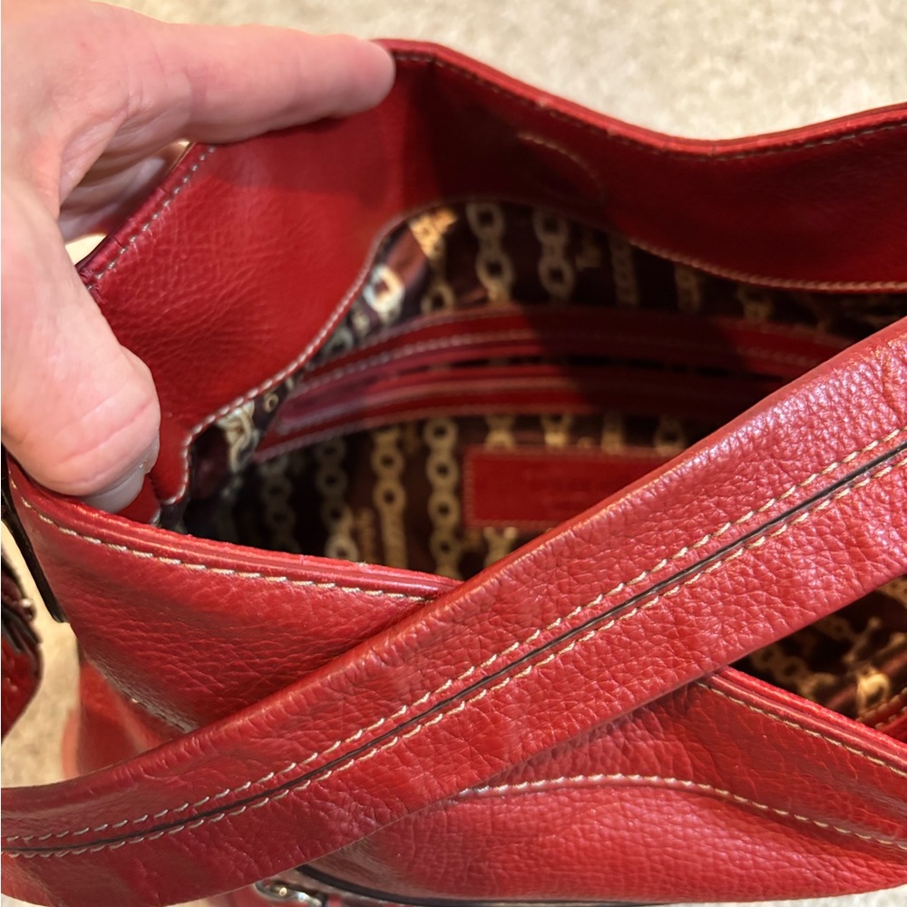 Red bag with silver trin - Picture 5 of 7